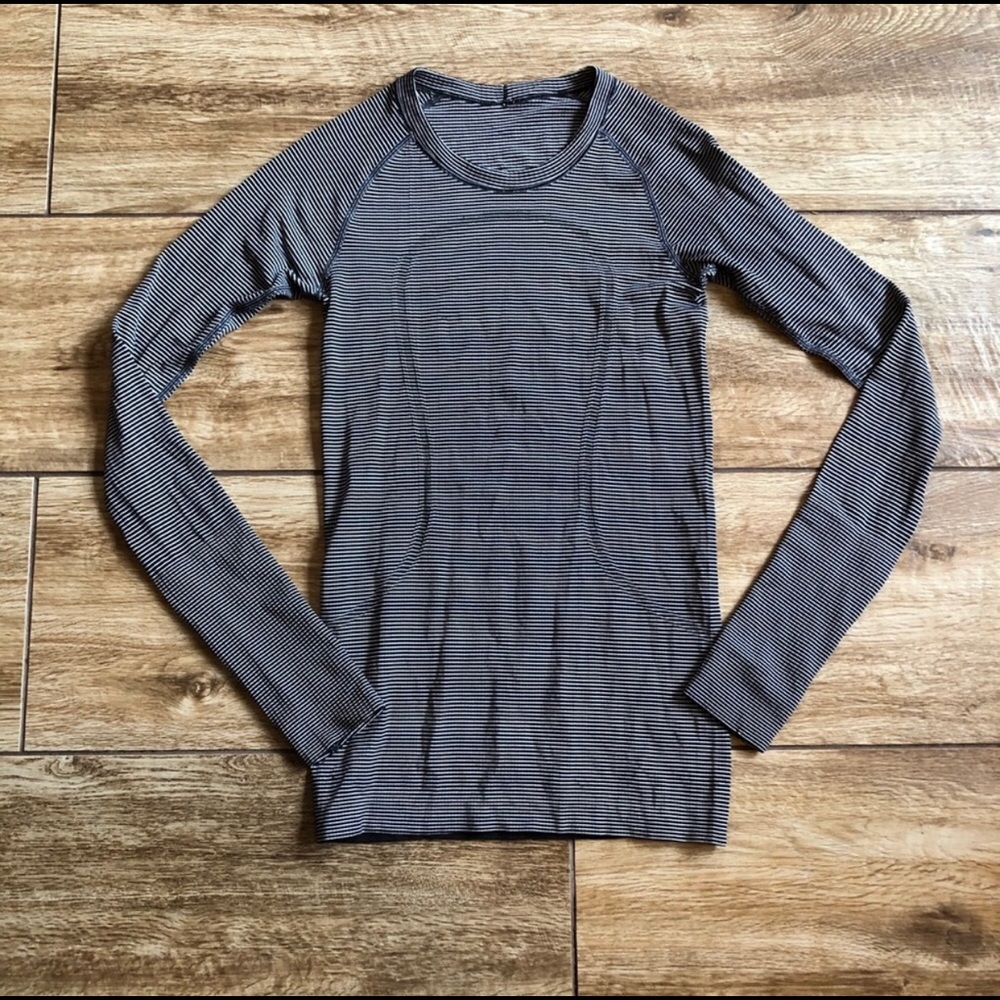 Lululemon Swiftly Tech Long Sleeve/Crewneck